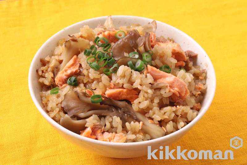 鮭とまいたけの炊き込みごはん(めんみ使用)