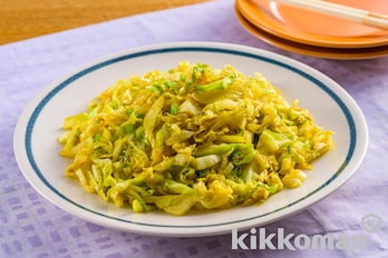 めんつゆでコクあり！キャベツのカレー炒め