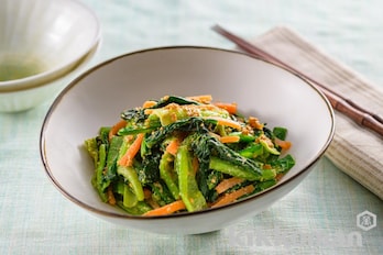 小松菜とにんじんのごま和え