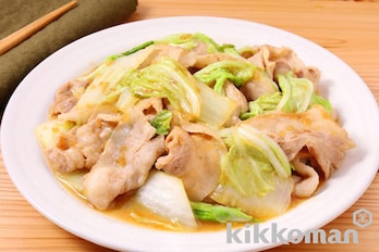 味つけ簡単!豚バラ白菜炒め(かけるたまねぎ 香味しょうゆ使用)