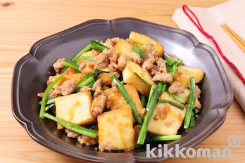 ひき肉と厚揚げの香味しょうゆ炒め（かけるたまねぎ　香味しょうゆ使用）