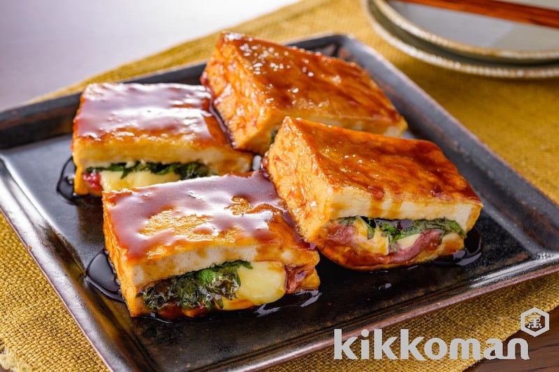 甘辛だれが味の決め手!厚揚げの梅しそチーズ焼き