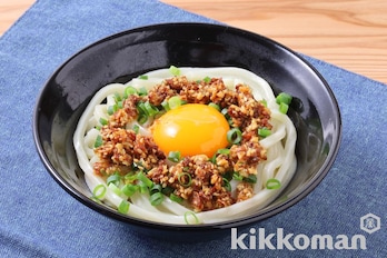 サクサクしょうゆで食べる！釜玉うどん