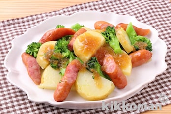 かけるだけでジャーマンポテト（かけるたまねぎ　香味しょうゆ使用）
