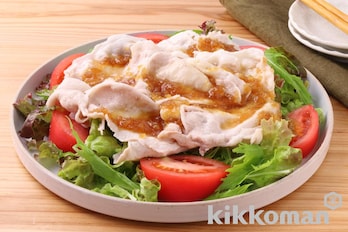 レンジでつくれる豚しゃぶサラダ（かけるたまねぎ　香味しょうゆ使用）