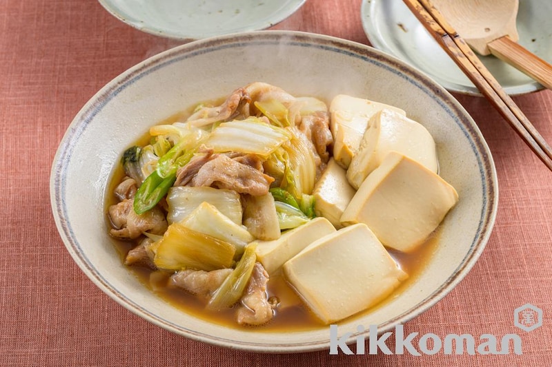 フライパンでお手軽に!豚バラ白菜のすき煮