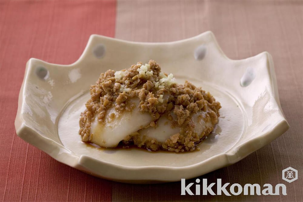 ゆでもちの鶏そぼろがけ