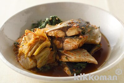 写真:さばと白菜キムチの煮物