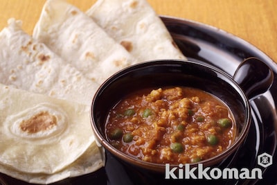 写真:キーマカレーとチャパティー