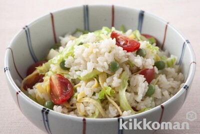 写真:彩り混ぜご飯