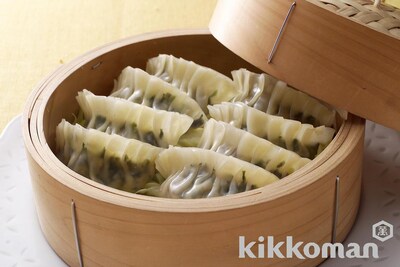 写真:ほうれん草と豆腐の蒸しギョウザ