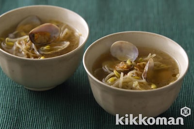 写真:大豆もやしとあさりのスープ