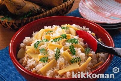 写真:たけのこご飯(うすくちしょうゆ使用)