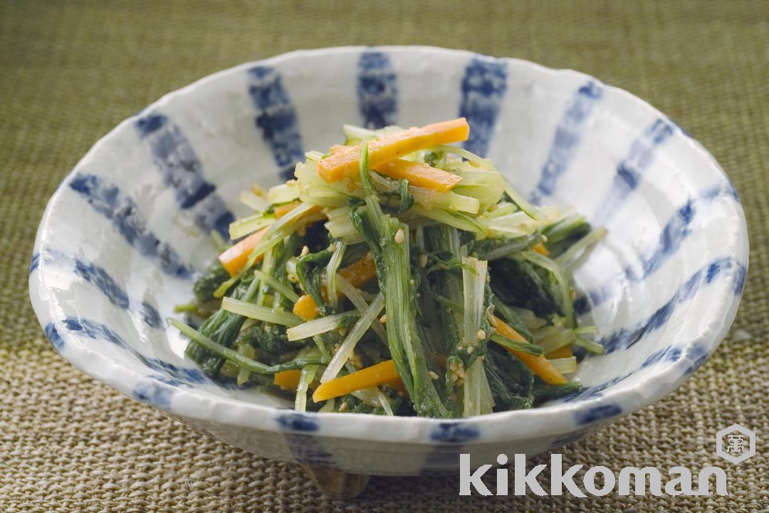 写真：味付けシンプル！水菜とにんじんのごま和え