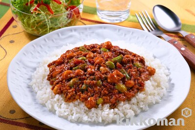 写真:食物センイたっぷり、豆と根菜のキーマカレー