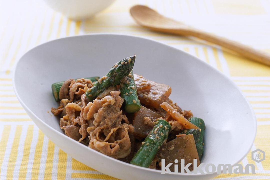 Photo: Simmered Pork and Asparagus with Ground Sesame Seeds