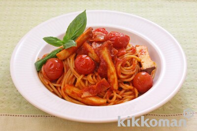 写真:ベーコンときのこのダブルトマトパスタ