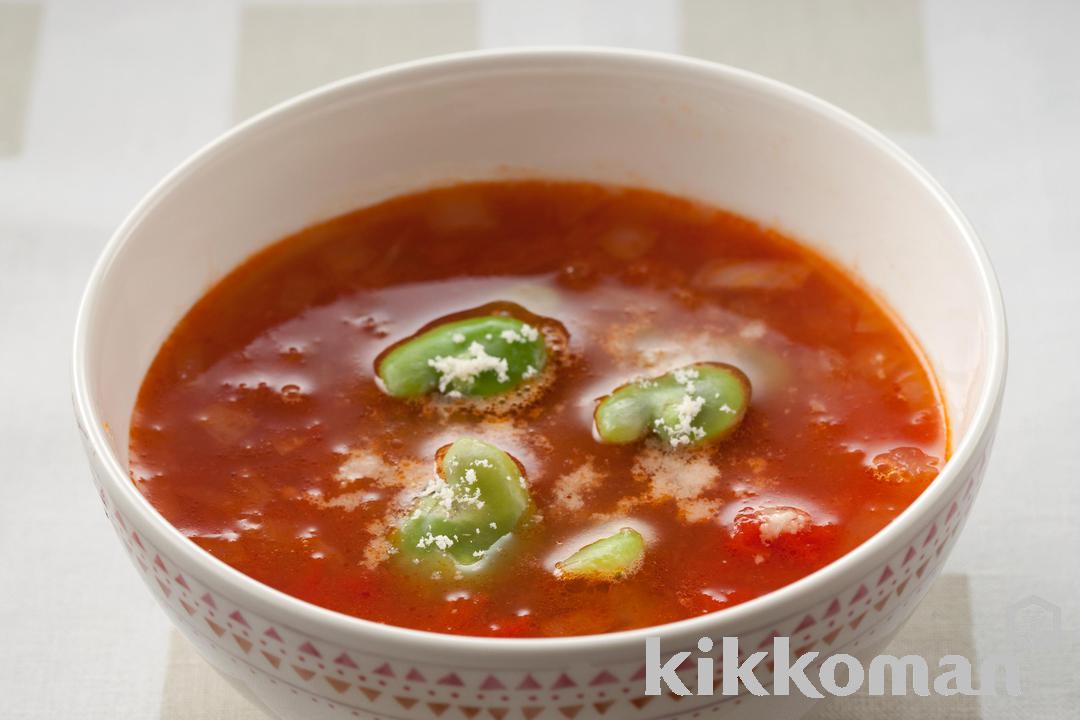 写真：そら豆入り　トマトスープ