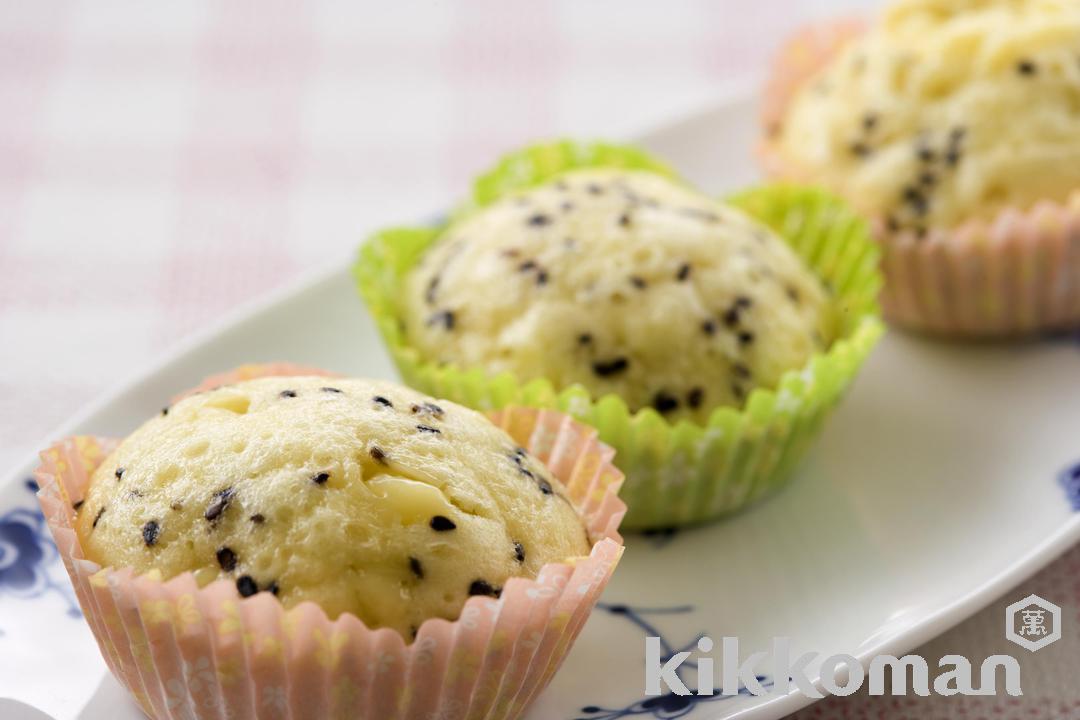 Photo: Steamed Cheese-Flavored Muffins
