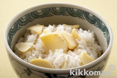 写真:たけのこご飯