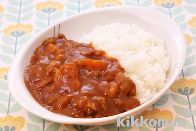 写真:リコピンリッチトマトカレー(1日分の緑黄色野菜カレー)