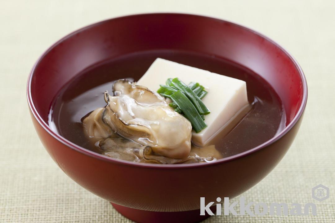 写真：かきと豆腐のすまし汁