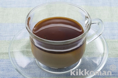 写真:豆乳ソースのコーヒーゼリー