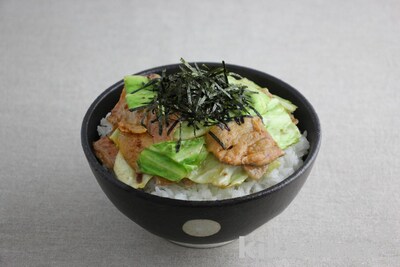 写真:ガリバタ丼