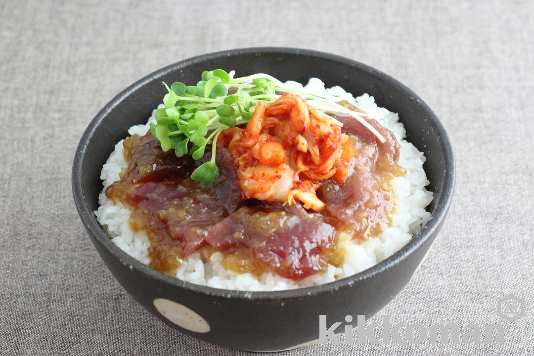 たっぷりおろしのかつお丼