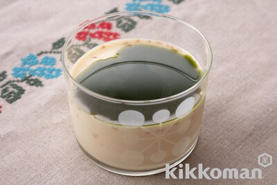 写真:豆乳白ごまパンナコッタ