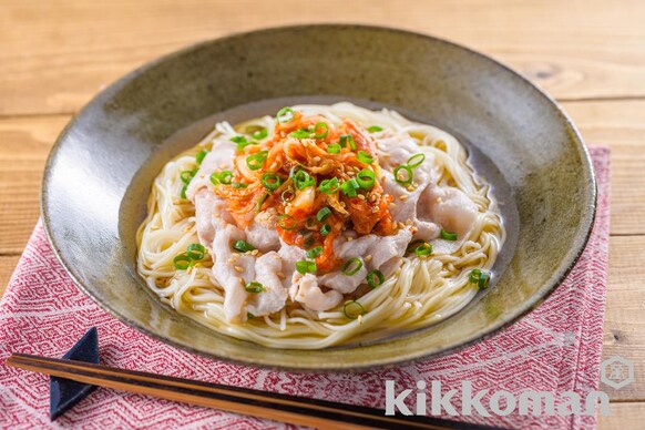 豚しゃぶキムチそうめんのレシピ つくり方 キッコーマン ホームクッキング