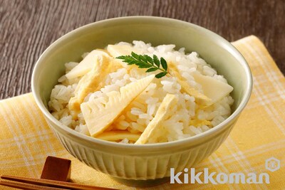 写真:たけのこご飯