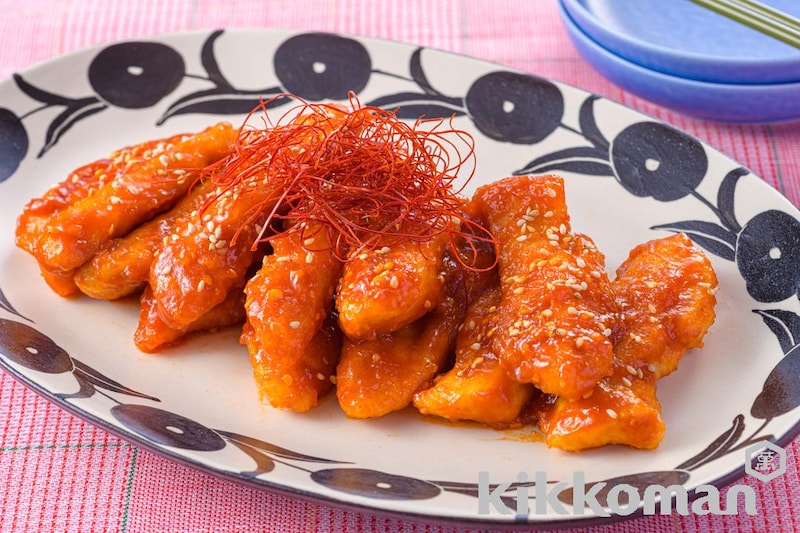 ヤンニョム風!甘辛スティックチキン【人気の鶏むね肉で!焼肉のたれで簡単味つけ】