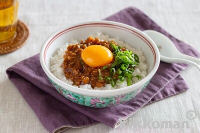 写真:旨辛まぜごはん(具麺アレンジ)