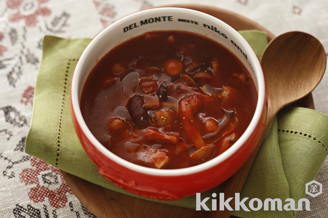 写真：ベーコンと豆の濃厚トマトスープ