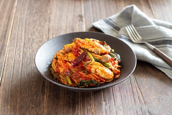 かきとほうれん草のトマトパスタ リコピンリッチトマトソース使用 のレシピ つくり方 キッコーマン ホームクッキング