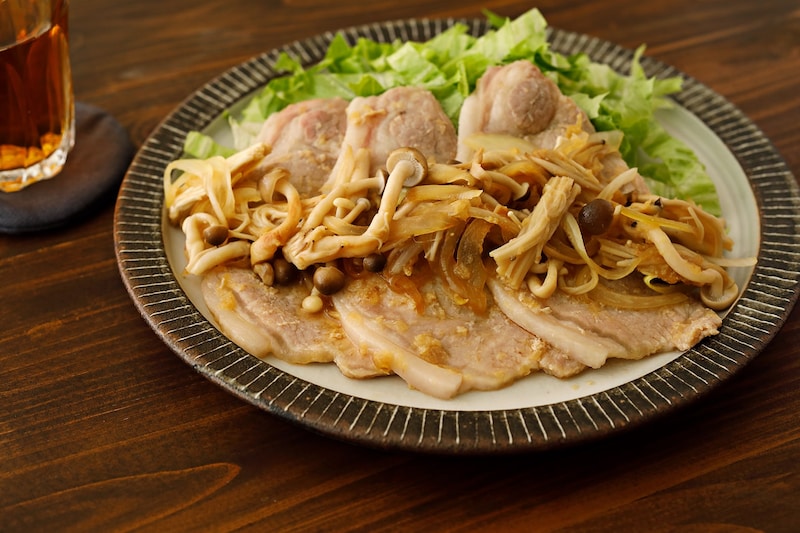 写真:ピリ辛きのこだれのしょうが焼き