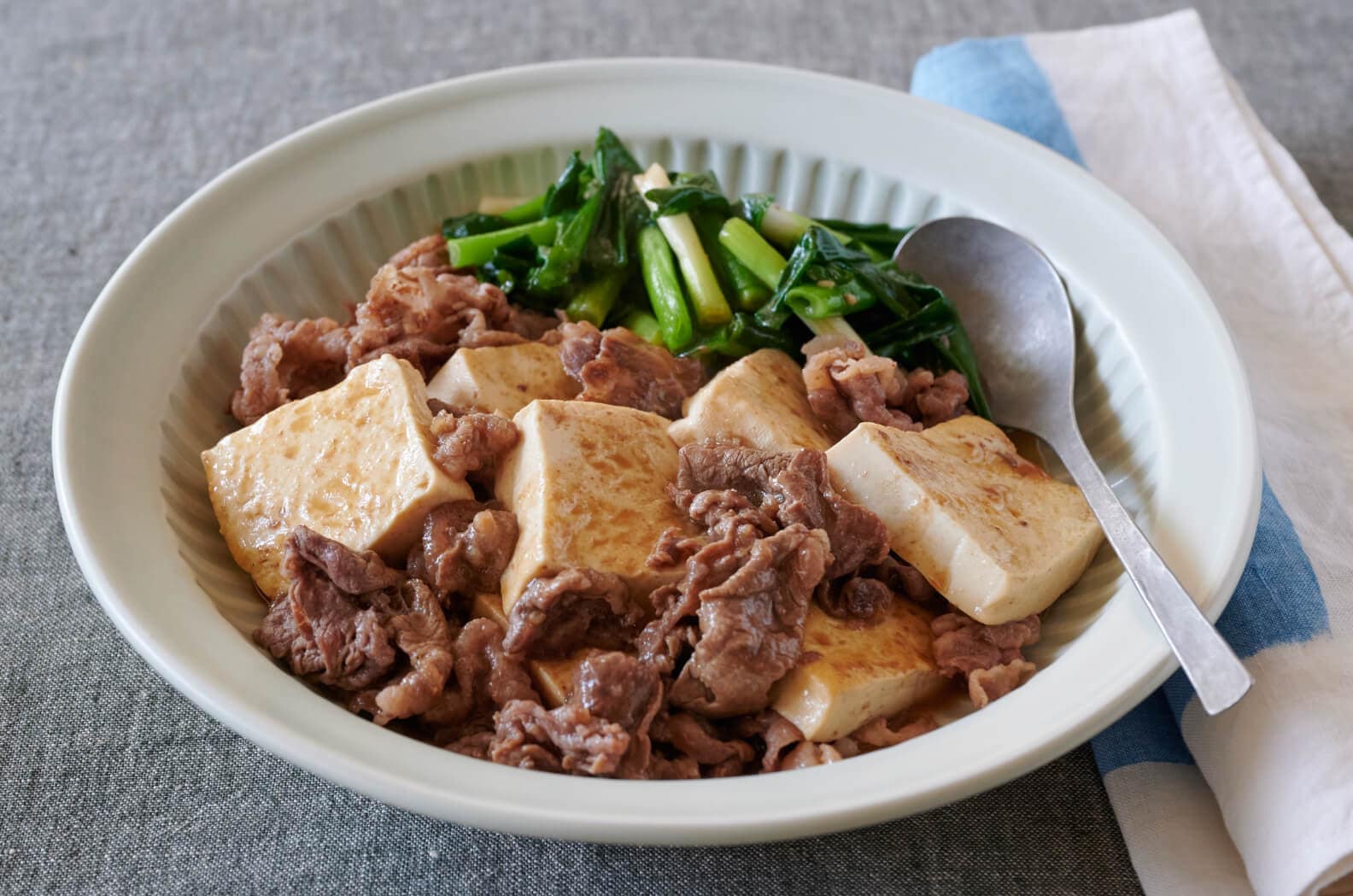 写真：焼肉のたれで！ ガツンと肉豆腐