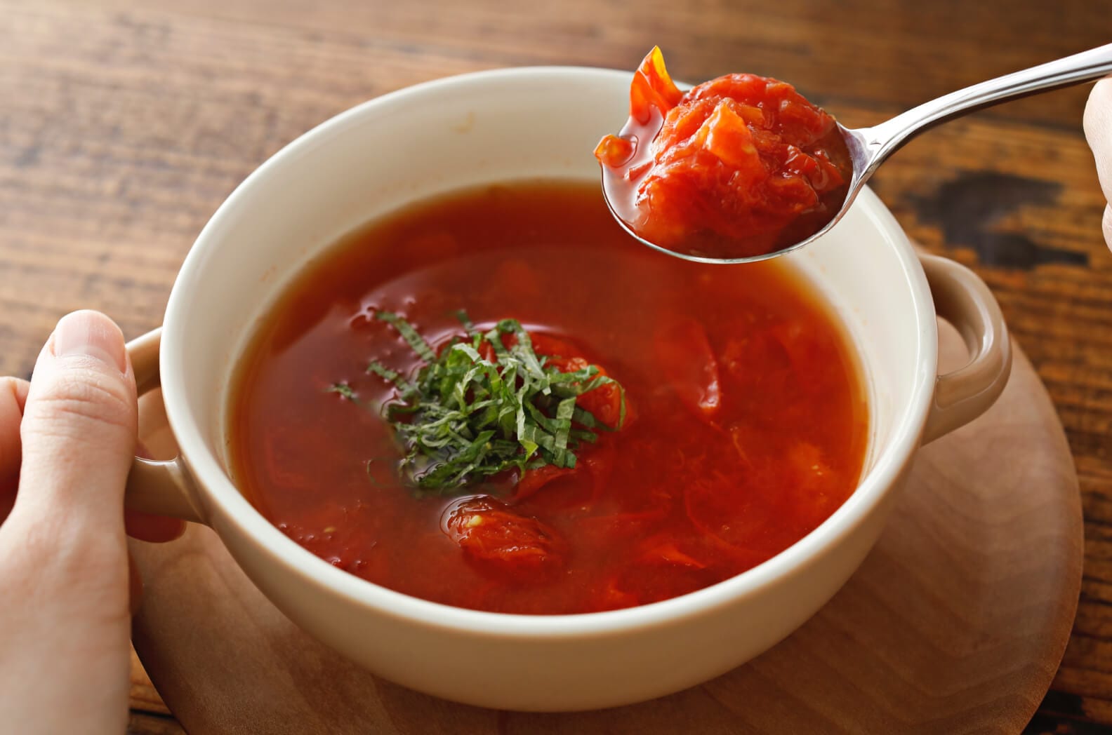 写真：トマトのしょうゆスープ