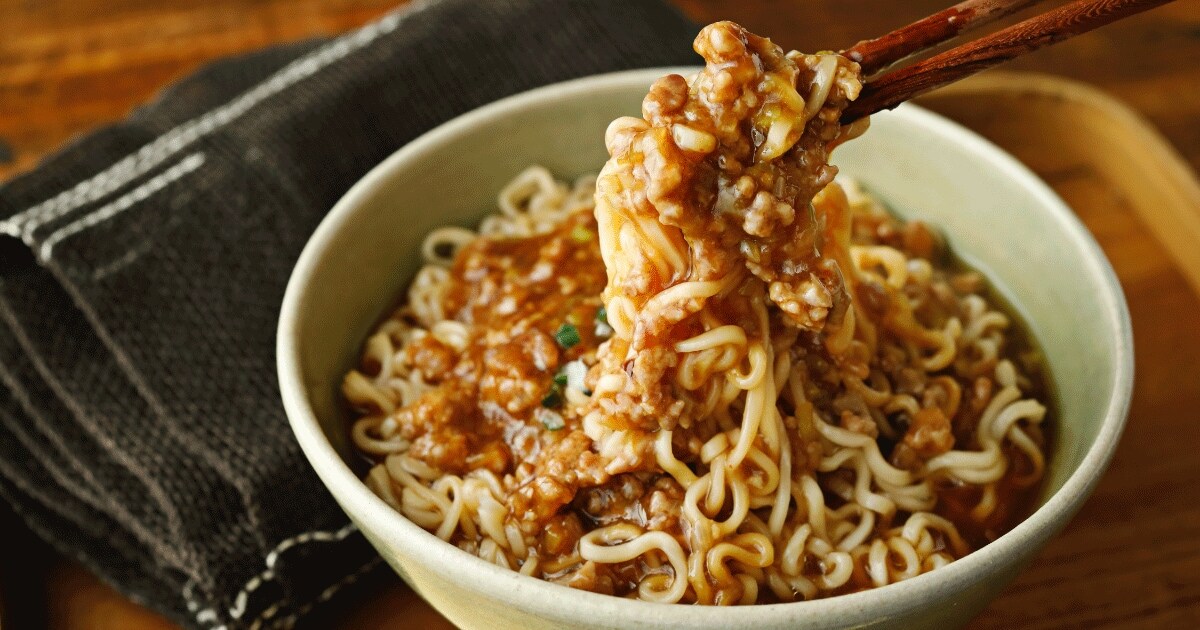 キッコーマン ホームクッキング通信 ランチに大活躍 おいしいトッピングでインスタントラーメンの簡単アレンジ キッコーマン ホームクッキング