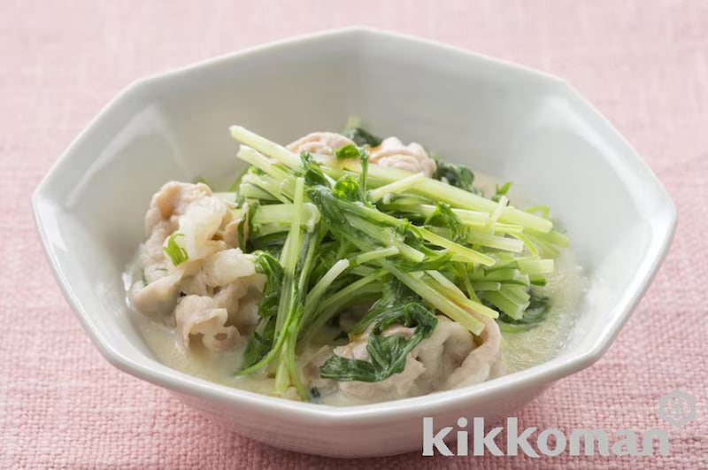 写真:豚しゃぶと水菜の豆乳煮