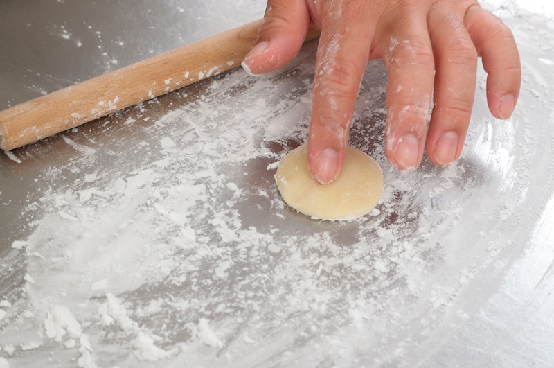 写真：指で厚さを調整する