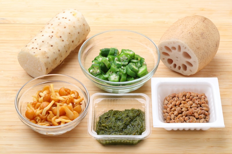 写真：胃の粘膜を保護する食材