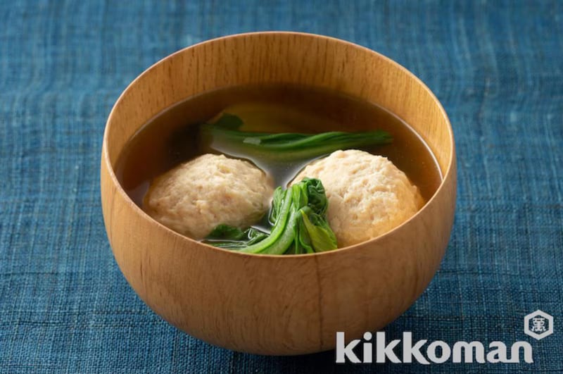 写真：鶏団子とチンゲン菜の汁