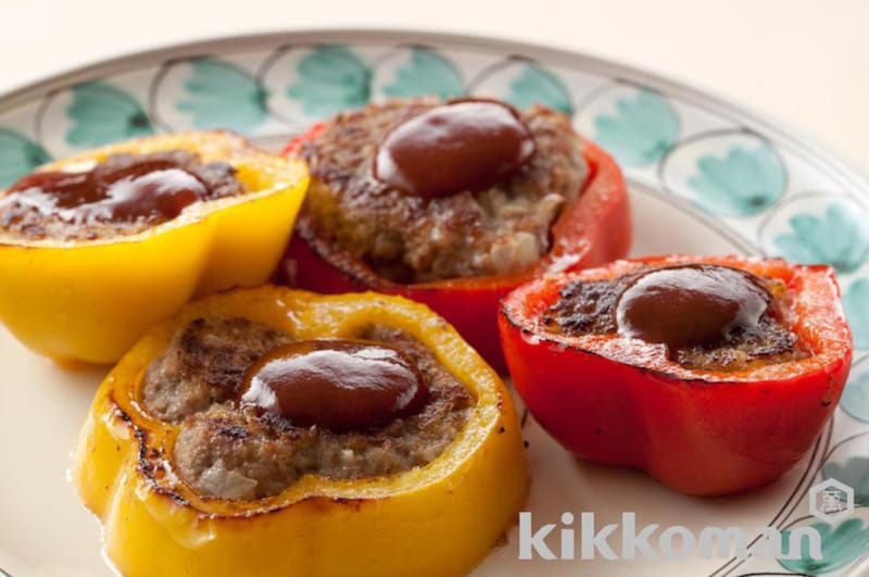 写真：パプリカの肉詰め焼き