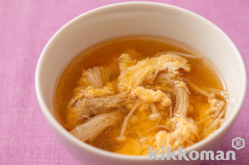写真：卵とえのきの中華風スープ