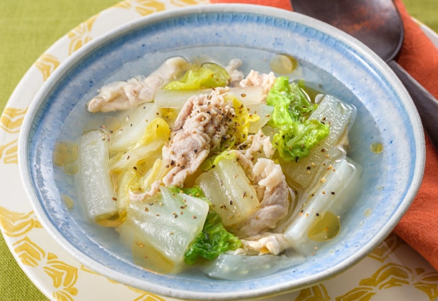 白菜と大根の中華風おかずスープ